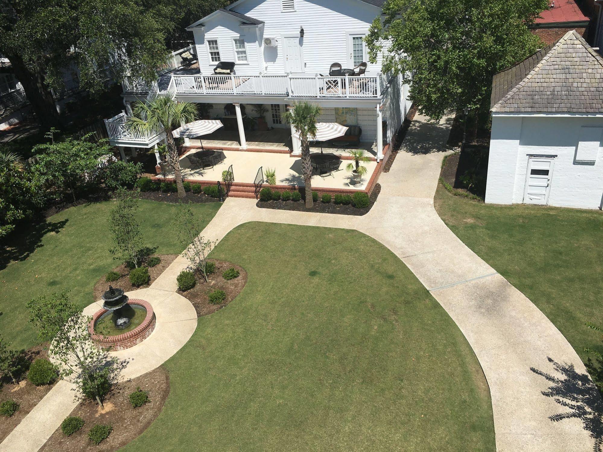 Carriage House Inn Aiken Esterno foto